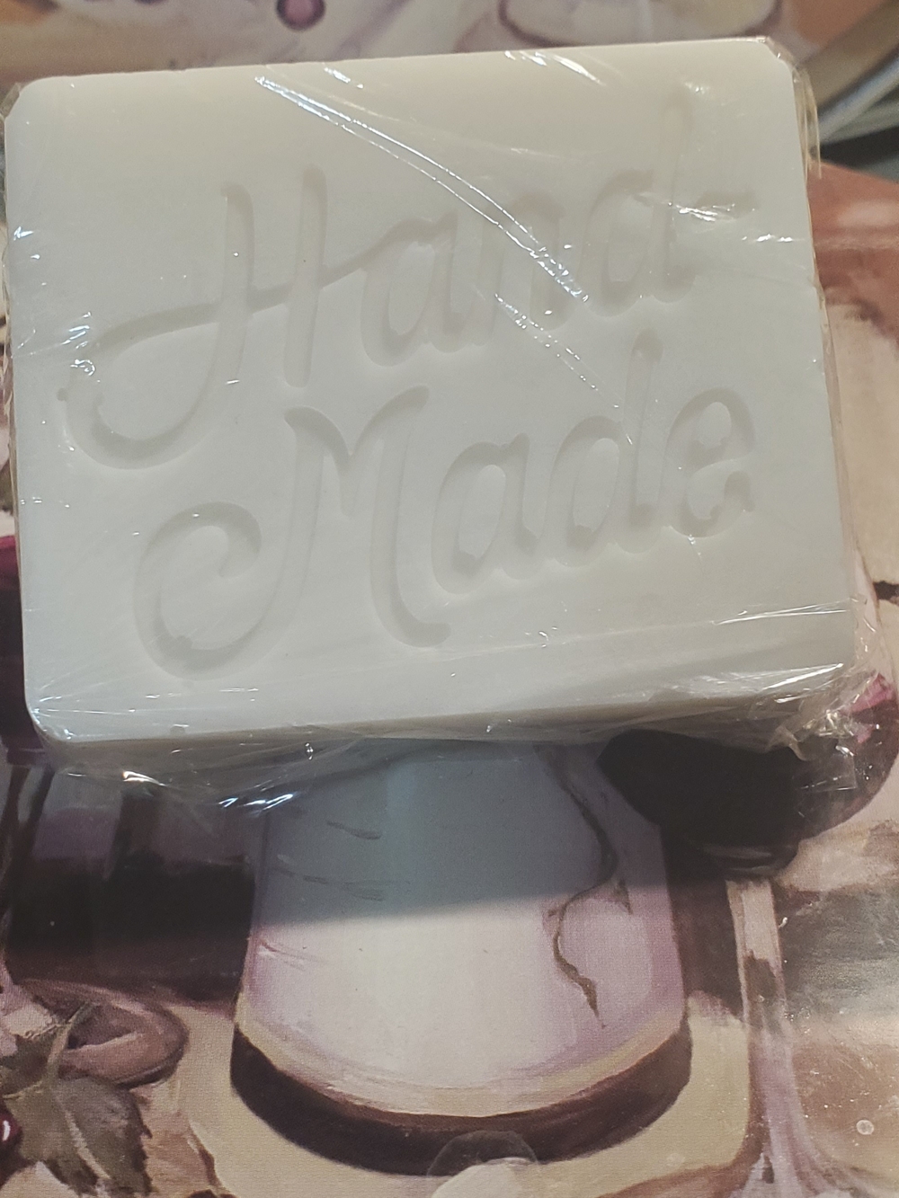 White Embossed 'Hand Made' Soap - Picture 3 of 4